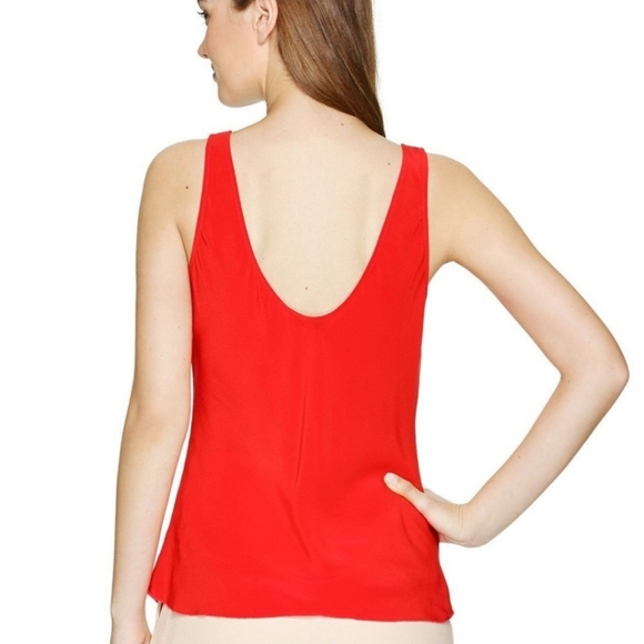 Aritzia T. Babaton 100% Silk Sleeveless U-Neck blouse Scarlet Red XS size - Picture 2 of 7